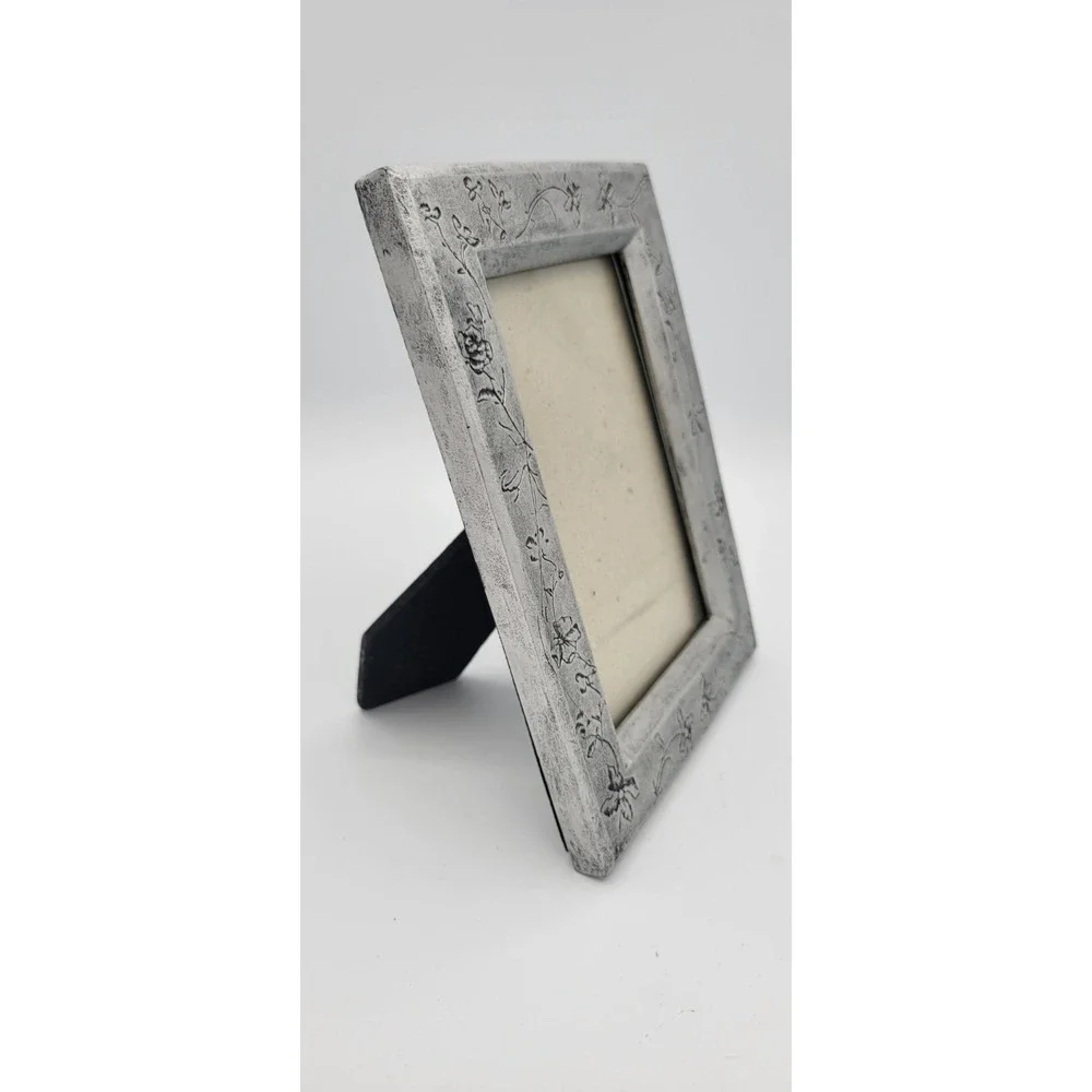 Silver textured picture frame, fits 4x6 Photo Free Standing Floral Etched Design